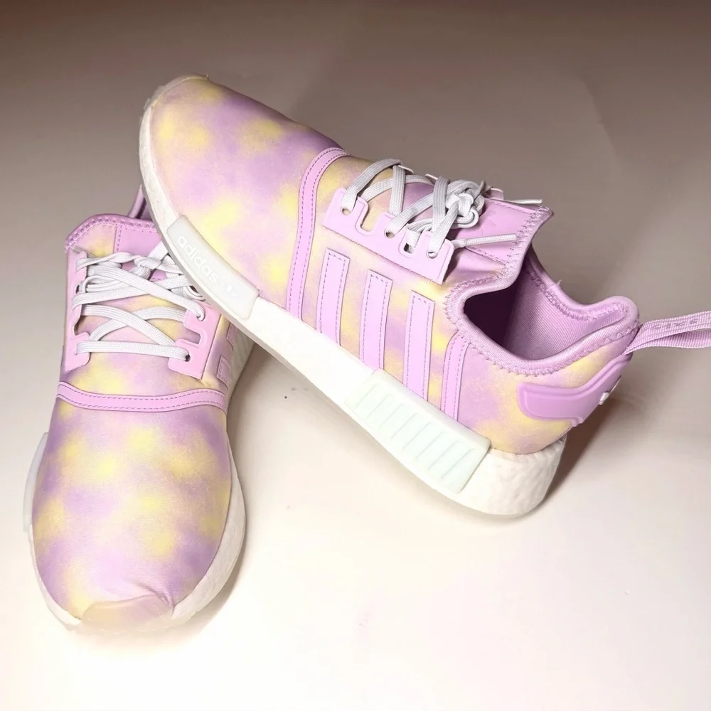 Adidas Youth NMD R1 Bliss Lilac Pink & Yellow Athletic Sneaker Size- 6.5